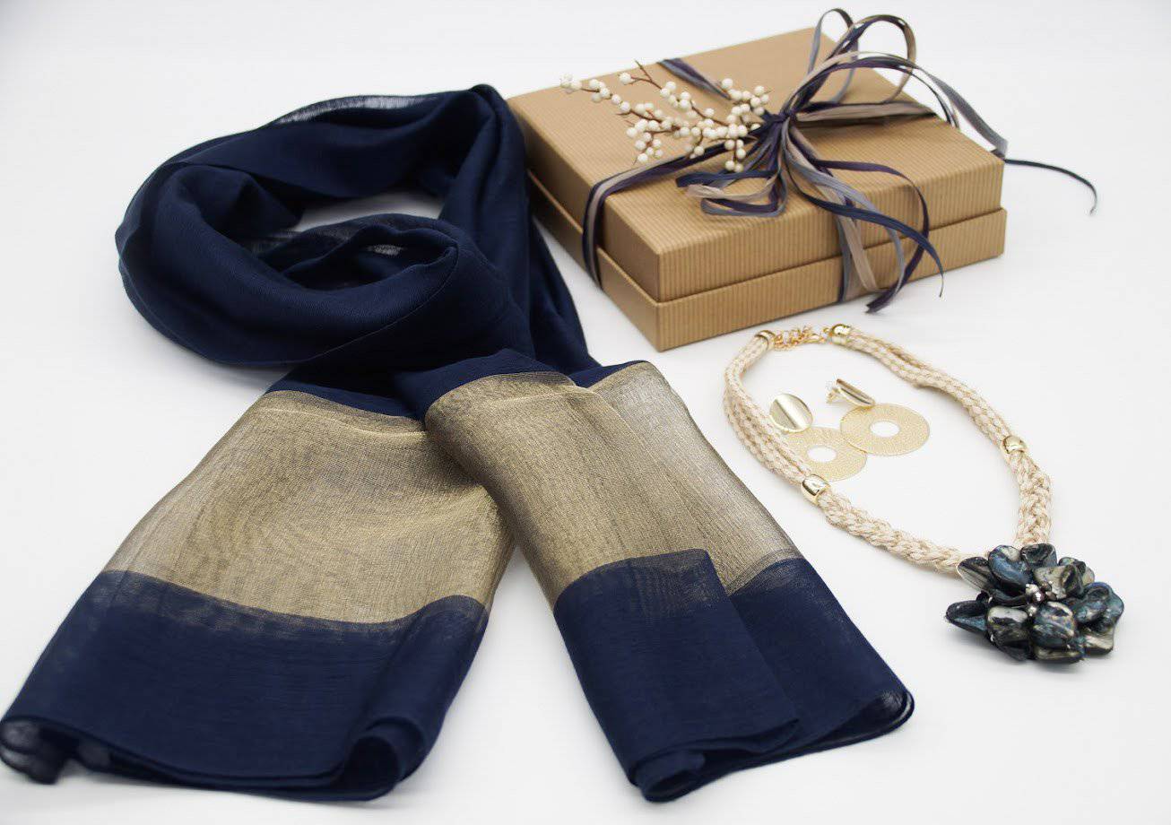 [Scarf and Necklace Set] - [Benzie Gifts]