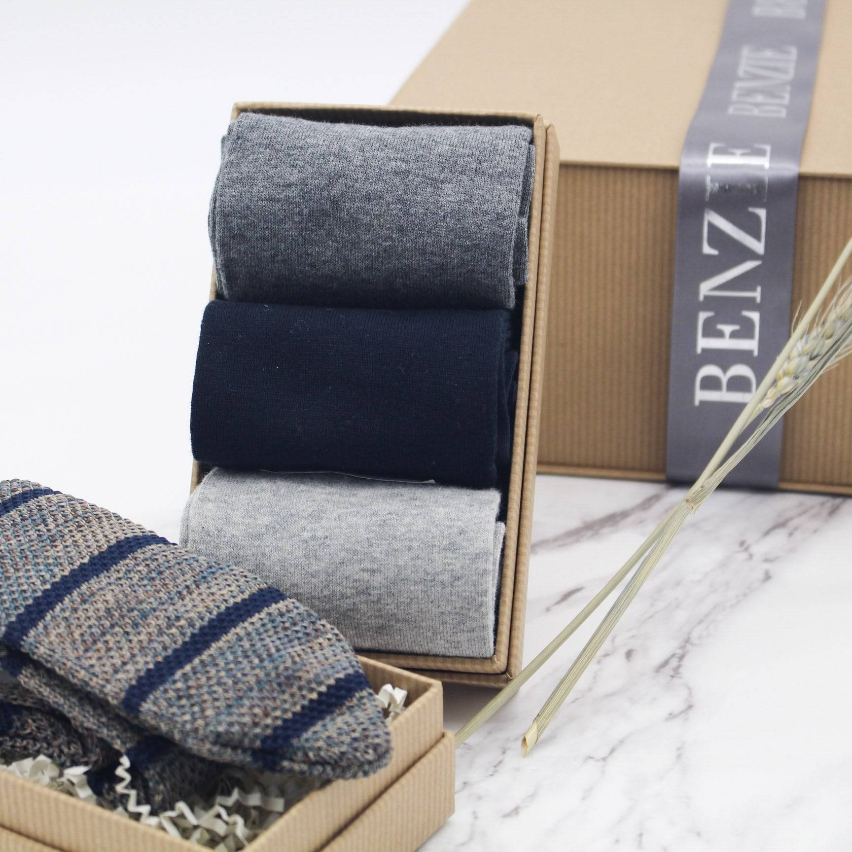 Gift Ideas for Men  |  Luxury Men Gifts  |  Casual Look